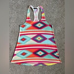 Multi-Colored Graphic Sleeveless Tank Top‎